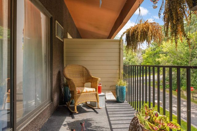 12600 Parkwood Drive 307, Burnsville, MN 55337