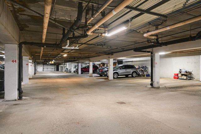 12600 Parkwood Drive 307, Burnsville, MN 55337