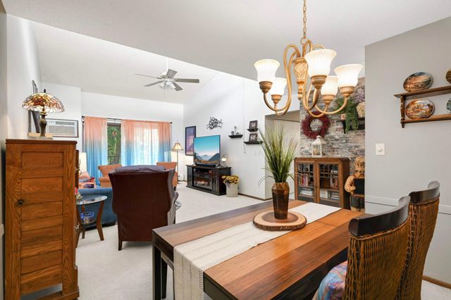 12600 Parkwood Drive 307, Burnsville, MN 55337