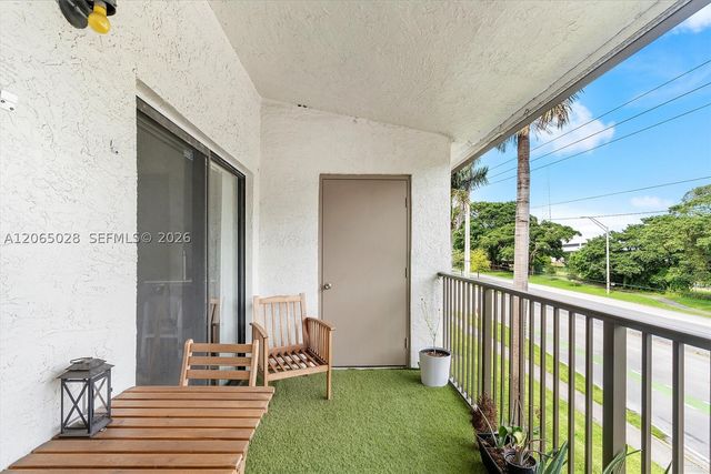 610 S Park Rd 35-1, Hollywood, FL 33021