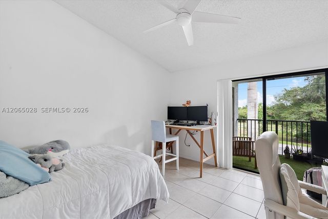 610 S Park Rd 35-1, Hollywood, FL 33021