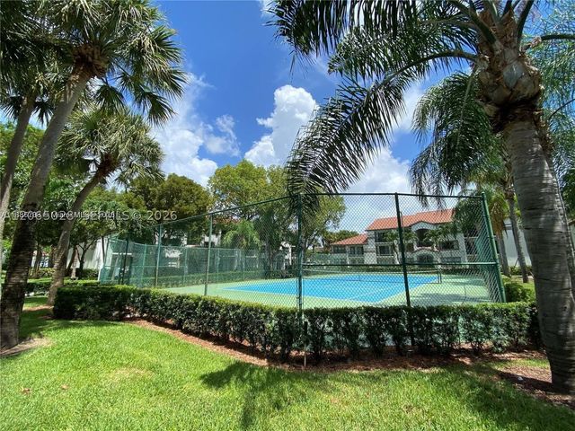 610 S Park Rd 35-1, Hollywood, FL 33021