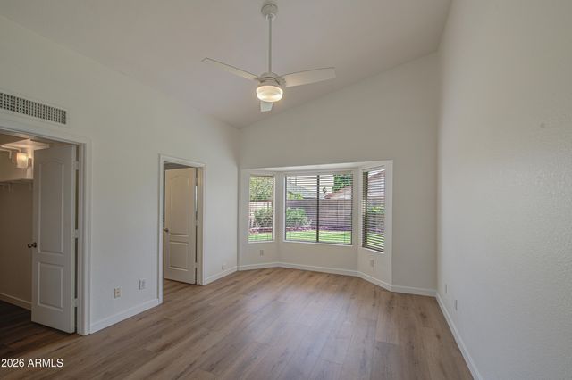 2233 E RAWHIDE Street, Gilbert, AZ 85296