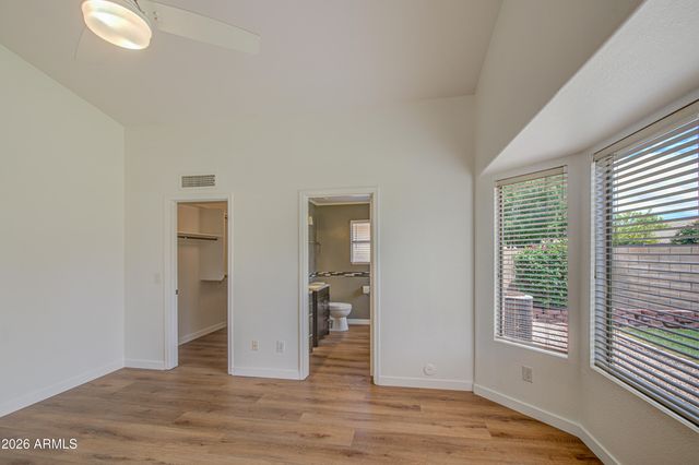 2233 E RAWHIDE Street, Gilbert, AZ 85296