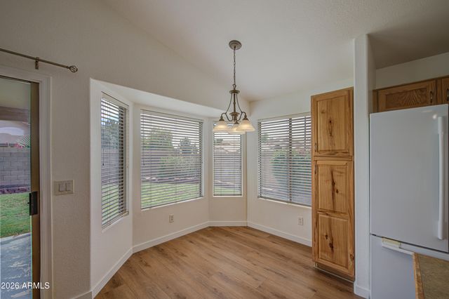 2233 E RAWHIDE Street, Gilbert, AZ 85296