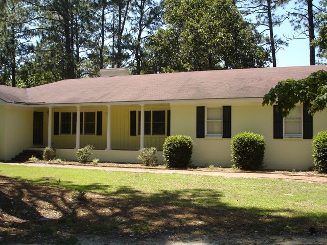 135 Page Road, Pinehurst, NC 28374