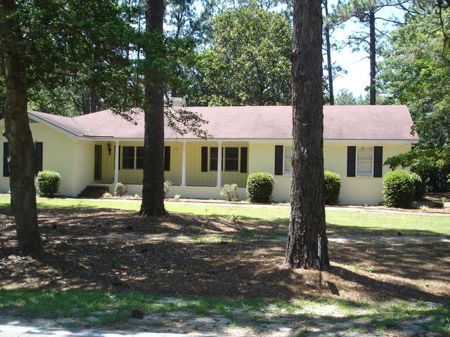 135 Page Road, Pinehurst, NC 28374