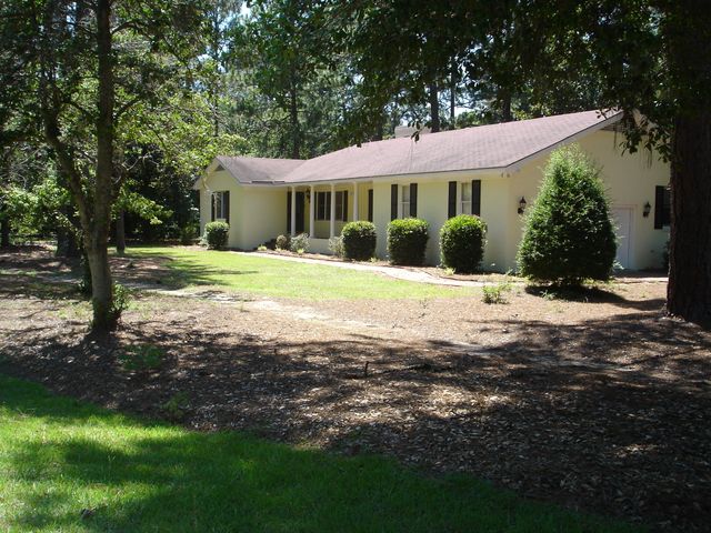 135 Page Road, Pinehurst, NC 28374