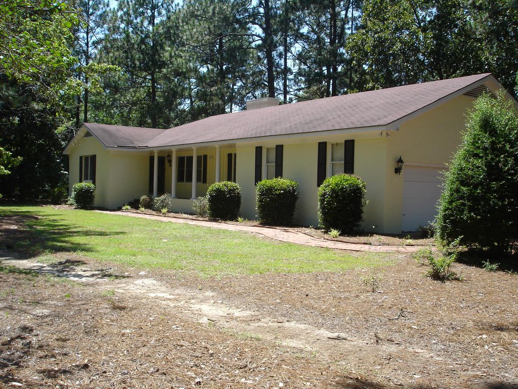 135 Page Road, Pinehurst, NC 28374