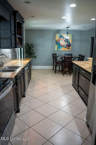 6816 Natchez Street, Biloxi, MS 39532