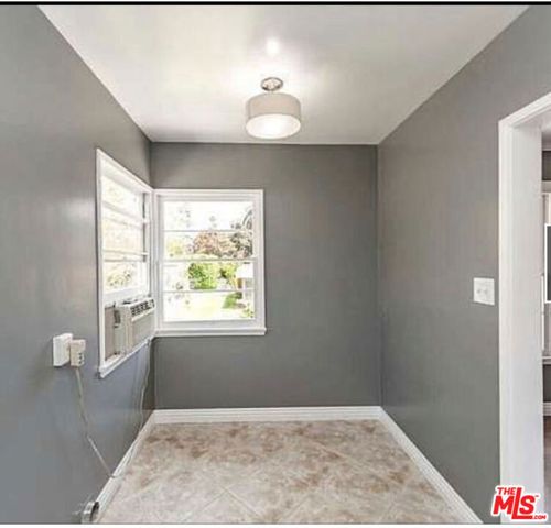 852 11th Street D, Santa Monica, CA 90403