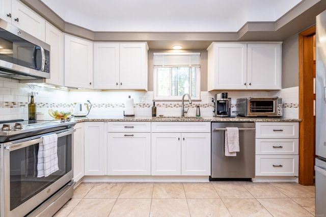 38165 Circolo Street, Harrison Twp, MI 48045