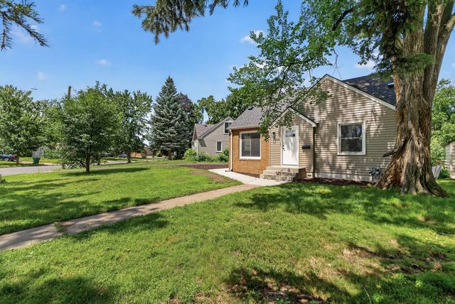 2930 Texa Tonka Avenue, Saint Louis Park, MN 55426