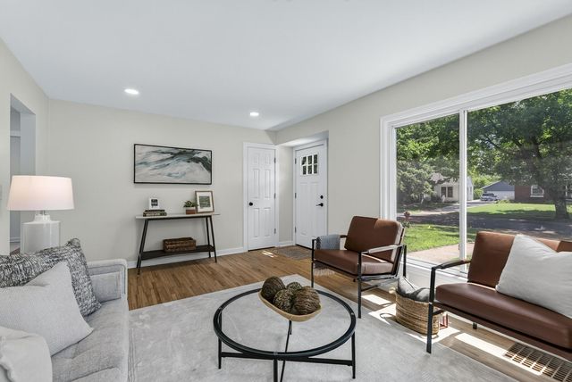 2930 Texa Tonka Avenue, Saint Louis Park, MN 55426