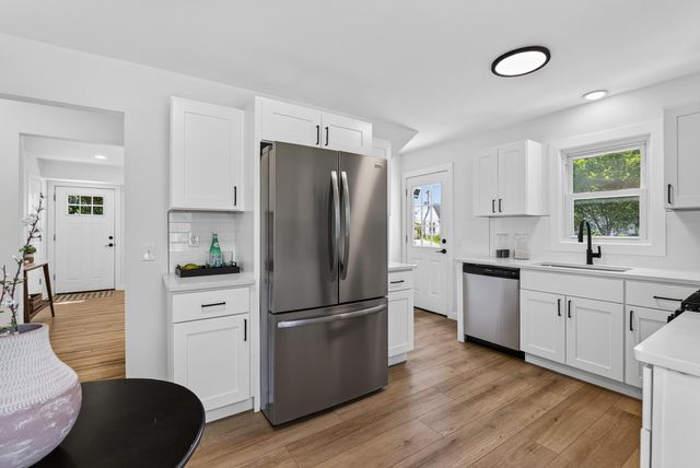 2930 Texa Tonka Avenue, Saint Louis Park, MN 55426