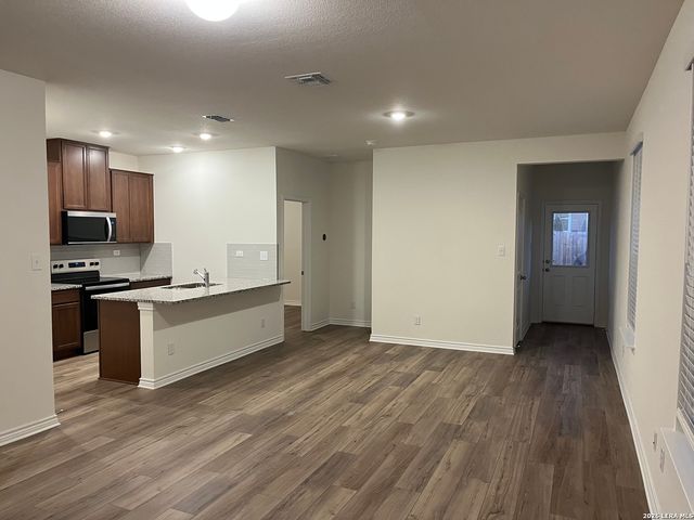 11627 Black Rose, San Antonio, TX 78245