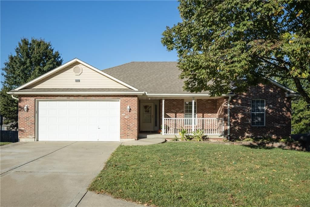 614 S Kisner Drive, Independence, MO 64056