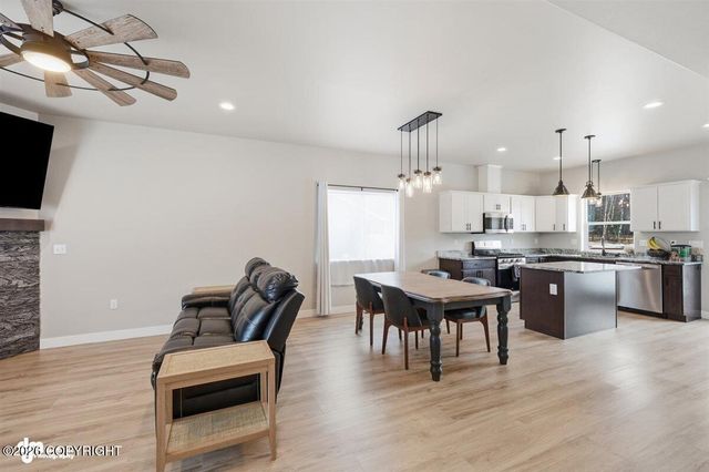 8461 N Michaelson Street, Palmer, AK 99645