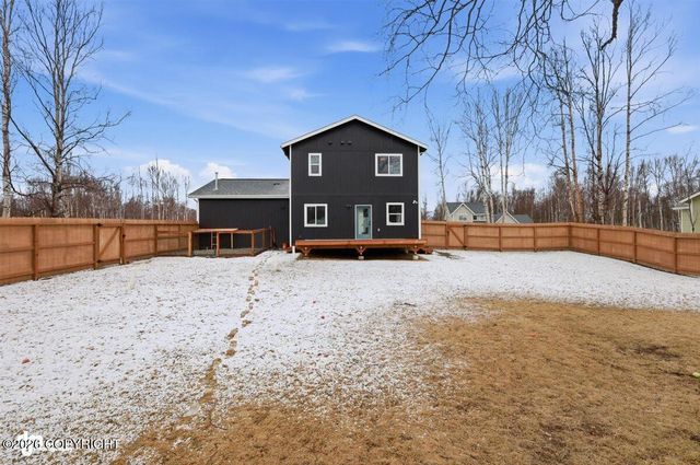 8461 N Michaelson Street, Palmer, AK 99645