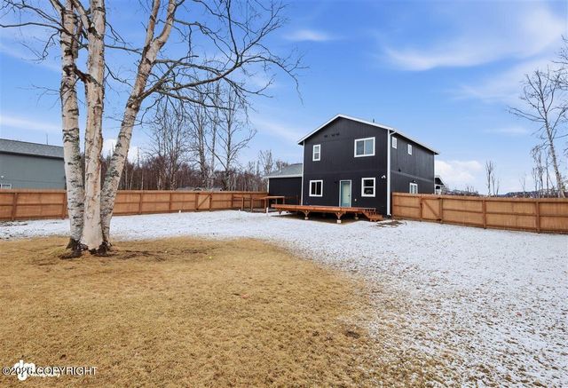 8461 N Michaelson Street, Palmer, AK 99645