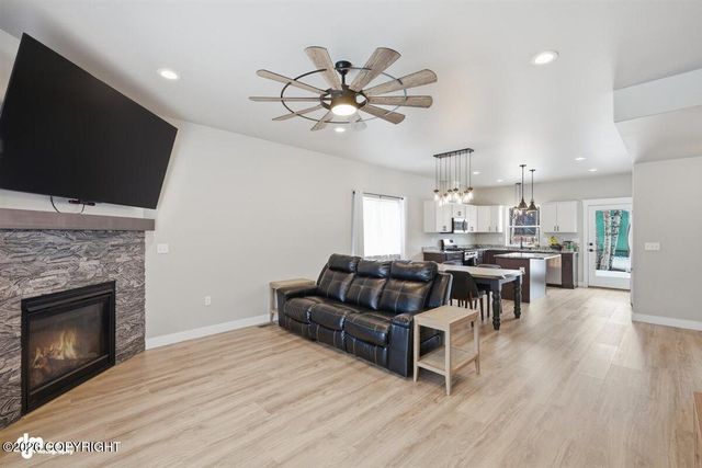 8461 N Michaelson Street, Palmer, AK 99645