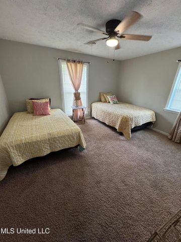1441 School Park Street, Jackson, MS 39213