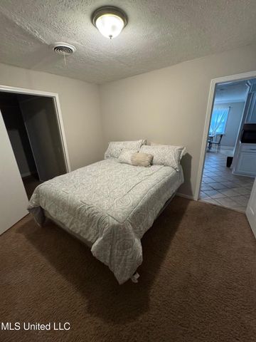 1441 School Park Street, Jackson, MS 39213