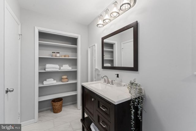 876 SHORE ACRES RD, Arnold, MD 21012