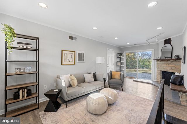 876 SHORE ACRES RD, Arnold, MD 21012