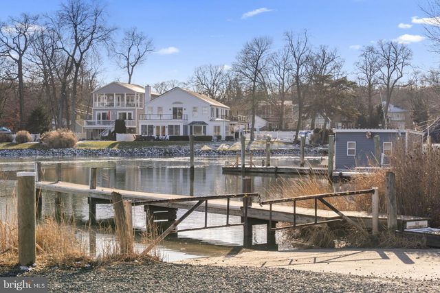 876 SHORE ACRES RD, Arnold, MD 21012
