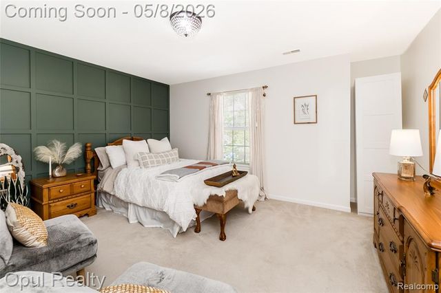 11762 Farmington Road, Livonia, MI 48150