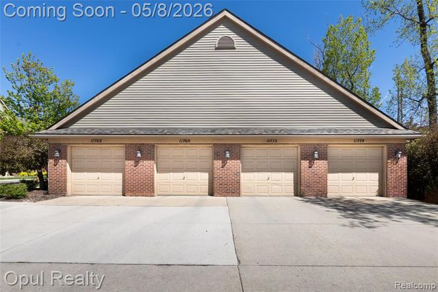 11762 Farmington Road, Livonia, MI 48150