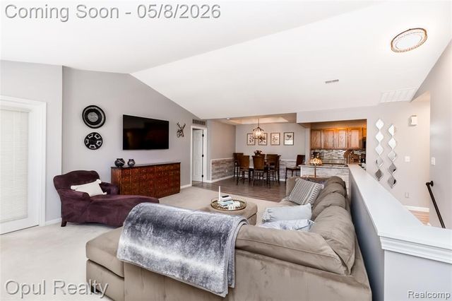 11762 Farmington Road, Livonia, MI 48150