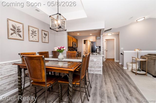 11762 Farmington Road, Livonia, MI 48150