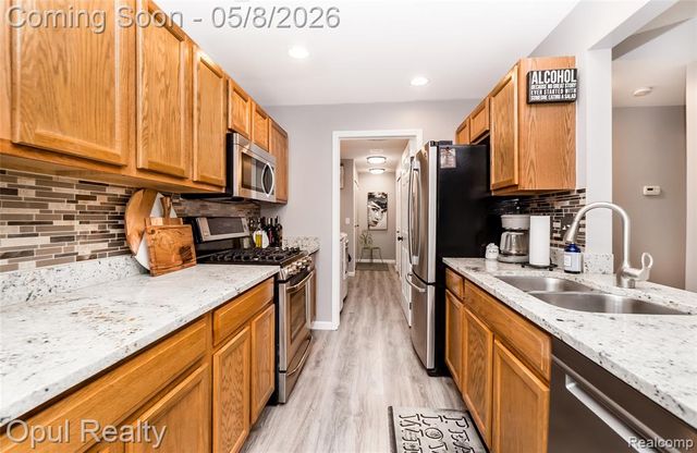 11762 Farmington Road, Livonia, MI 48150