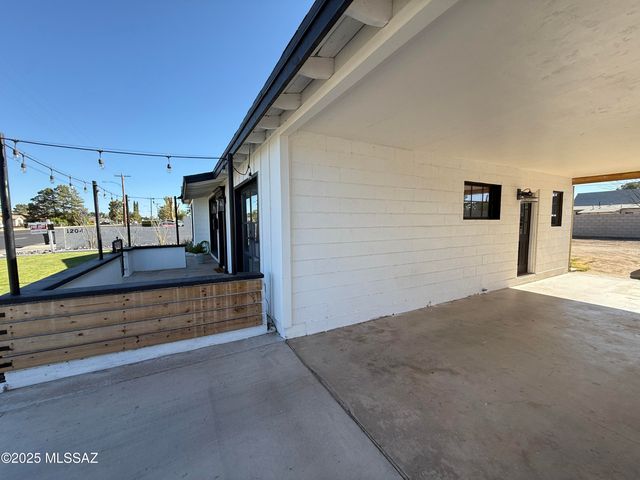1204 S 1st Avenue, Safford, AZ 85546