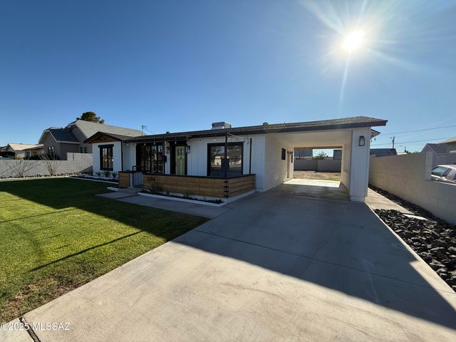 1204 S 1st Avenue, Safford, AZ 85546