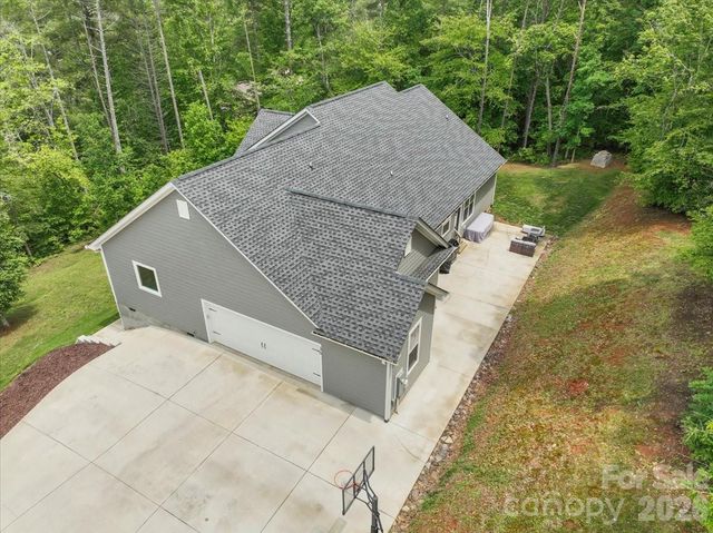 36 Cherry Ridge Lane, Weaverville, NC 28787