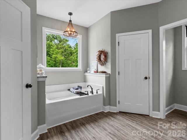 36 Cherry Ridge Lane, Weaverville, NC 28787