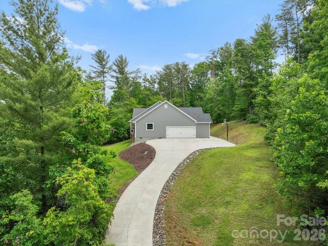 36 Cherry Ridge Lane, Weaverville, NC 28787