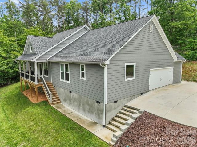 36 Cherry Ridge Lane, Weaverville, NC 28787