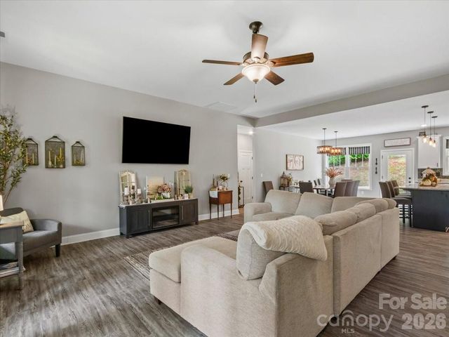 36 Cherry Ridge Lane, Weaverville, NC 28787