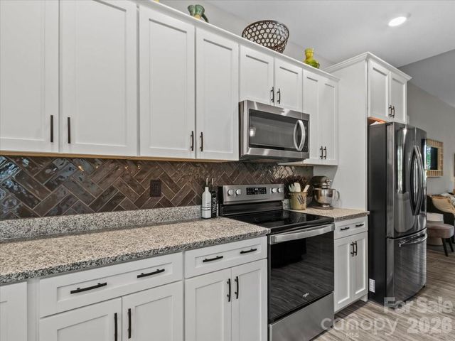 36 Cherry Ridge Lane, Weaverville, NC 28787