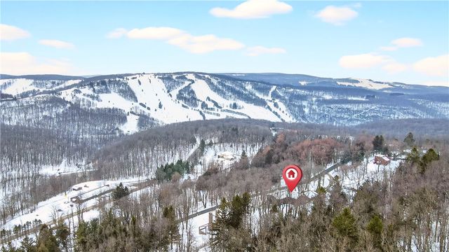 181 Alpine Heights Rd, Saltlick Twp, PA 15622