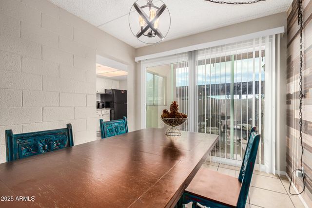 4201 E CAMELBACK Road 15, Phoenix, AZ 85018