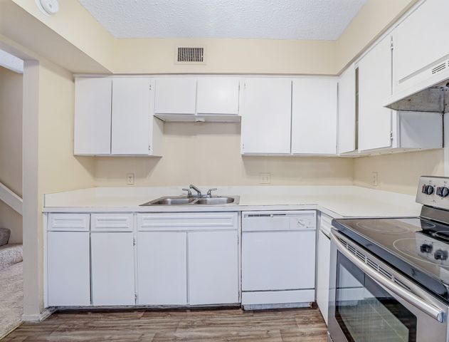 137 Trellis Place, Richardson, TX 75081