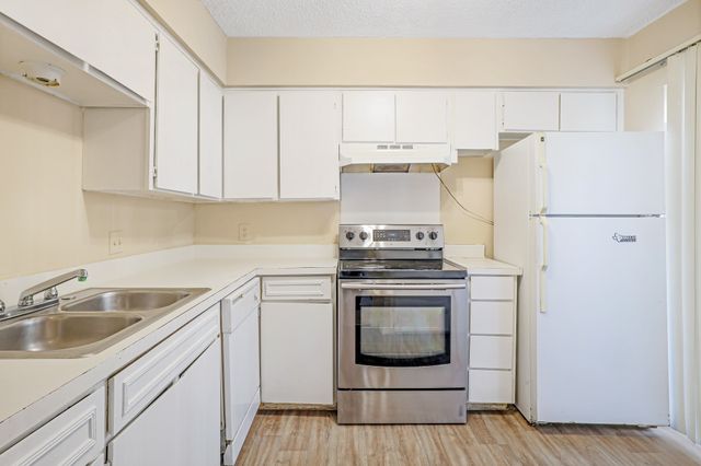 137 Trellis Place, Richardson, TX 75081