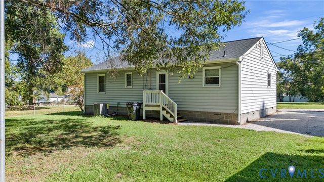 1300 Tabb Ave, Hopewell, VA 23860
