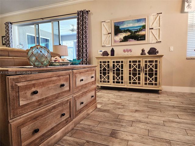 108 Oak Knolls Circle, Sebring, FL 33876