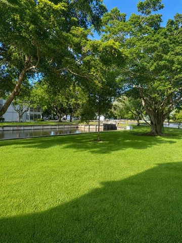 8340 Sands Point Boulevard p107, Tamarac, FL 33321